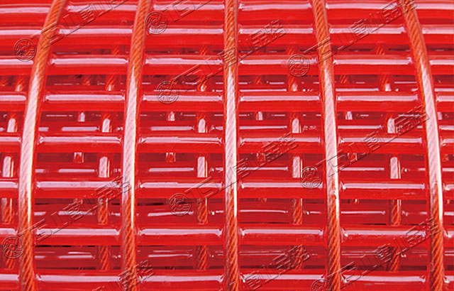 篩分設(shè)備選用聚氨酯篩網(wǎng)，高耐磨、壽命長