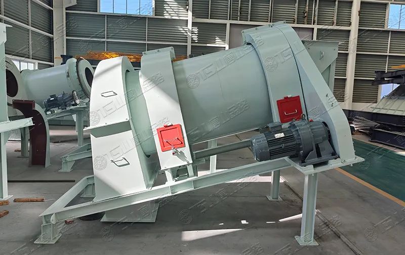 機制砂防離析、防揚塵，有經(jīng)驗的砂廠都在用加濕拌和機