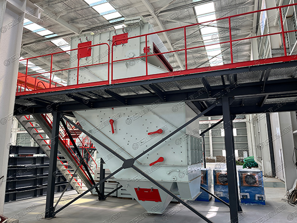 高頻篩，細(xì)物料篩分專(zhuān)家，效率高還不堵孔